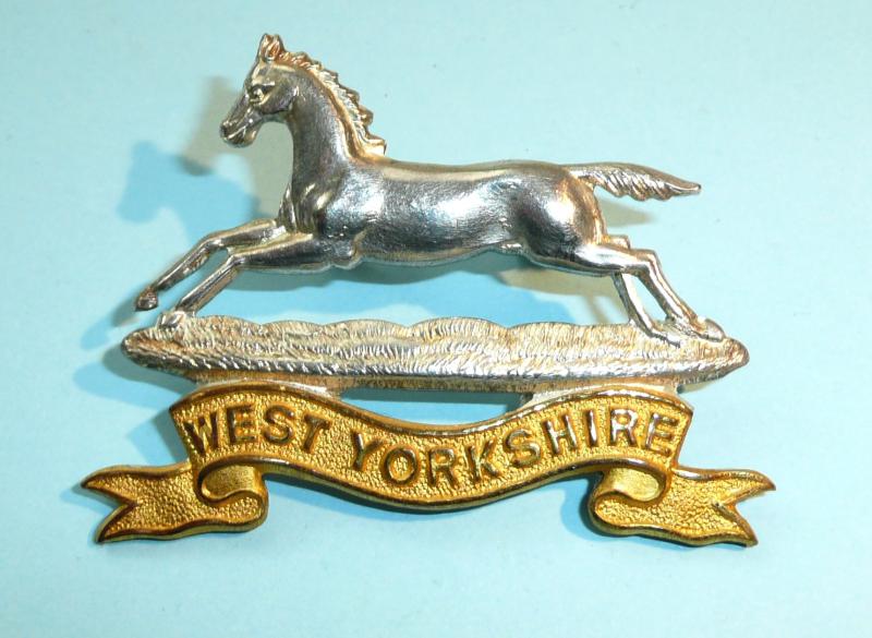 West Yorkshire Regiment Officers Silver & Gilt Cap Badge - Gaunt