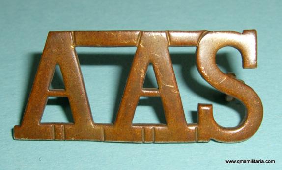 WW1  - AAS Anti Aircraft Section ( Royal Garrison Artillery ) Brass Shoulder Title