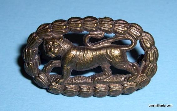 Leicestershire Regiment early pattern bronze / brass collar badge, left facing