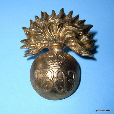 Grenadier Guards Sergeants Brass Cap Badge - QC Queens Crown EII