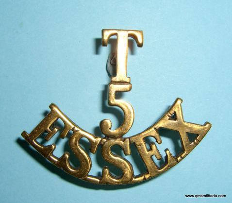 WW1 T / 5 / Essex - 5th Territorial Force Battalion, The Essex Regiment One Piece Brass Shoulder Title