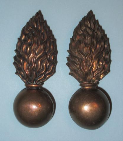 Honourable Artillery Company Infantry pair of tall Flaming Grenade Collar Badges