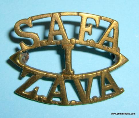 South African bilingual Brass Shoulder title for the 1st Battery South African Field Artillery, 1922-23