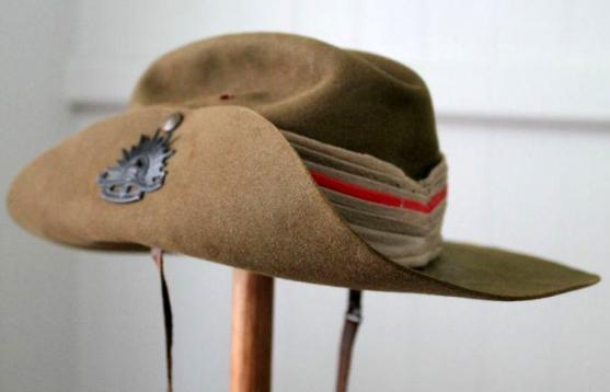 Australian Style Slouch Hat With Puggaree And Badge - Olive Green Wool Felt