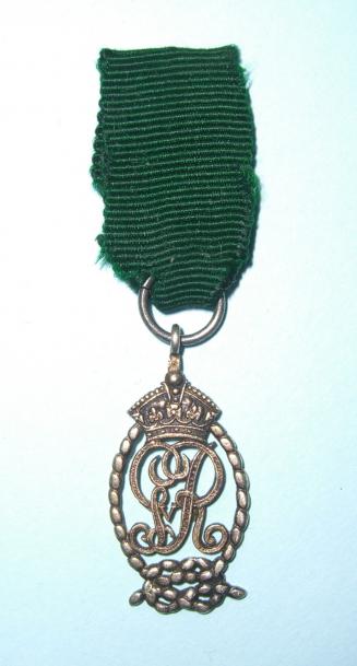 WW1 Royal Naval Reserve ( RNR ) Decoration Minature Medal ( GV)