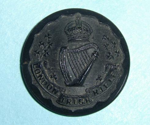 The 18th County of London Battalion ( London Irish Rifles ) Large Pattern Black Horn Button, King's Crown.  