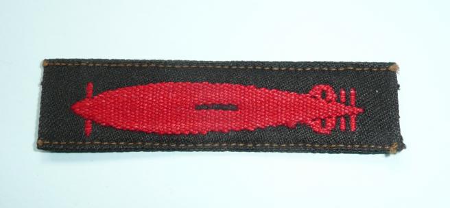 Rare WW1 Merchant Navy 1st Pattern Red Embroidered Torpedo Badge