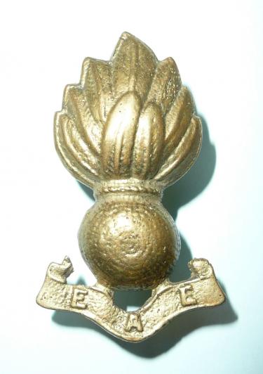 WW2 EAE East African Engineers Cast Brass Side Cap / Collar Badge