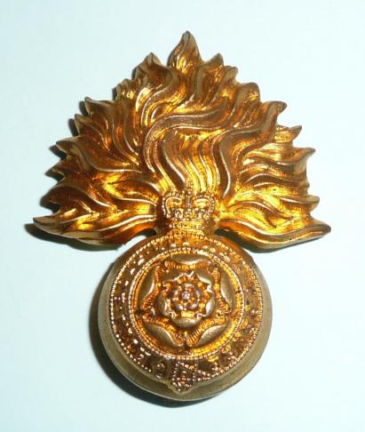 Royal Fusiliers Gilding Metal Cap Badge, QEII issue - JR Gaunt London