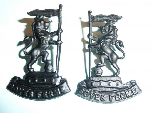 New Zealand WW1 - Matched Facing Pair of Blackened Collar badges to the New Zealand Rifle Brigade - Gaunt Tablets