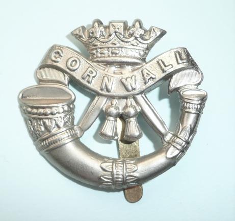 DCLI - The Duke of Cornwalls Light Infantry (32nd & 46th Foot) Other Ranks White Metal Cap Badge