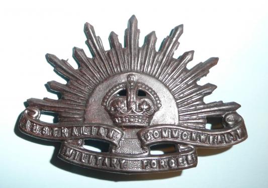 Australian Commonwealth Military Forces Bronze  Rising Sun Cap Badge