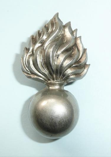 Early White Metal Artillery Militia / Volunteers Side Cap Badge