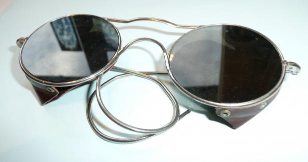 WW2 Issue Desert Sun Tinted Glasses