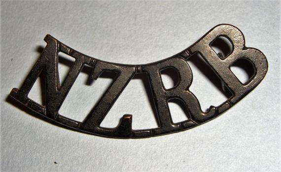 WW1 - NZRB New Zealand Rifle Brigade Blackened Shoulder Title