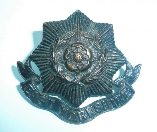 5th (Cyclist) Battalion East Yorkshire Regiment (Territorials) Blackened Brass Cap Badge - Lugs