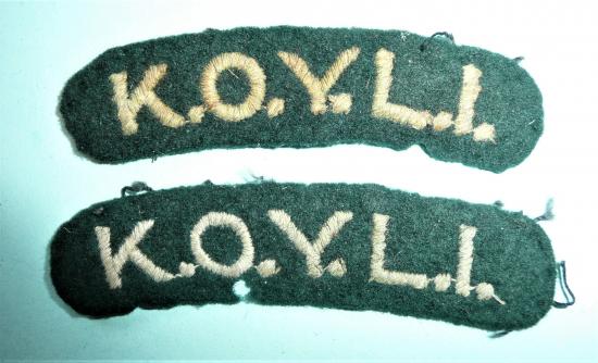 WW2 KOYLI (Kings Own Yorkshire Light Infantry) Matched Pair of Embroidered White on Green Felt Cloth Shoulder Titles