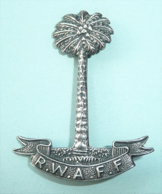 RWAFF Royal West African Frontier Force Officers Large Silver Pagri Sun Helmet Badge