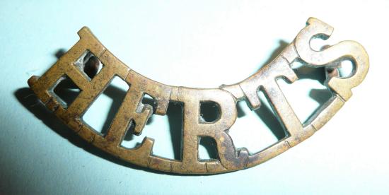 WW1 Herts (Hertfordshire Regiment) Brass Metal Shoulder Title