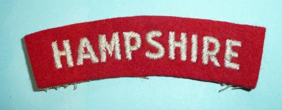 WW2 Hampshire Regiment Embroidered White on Red Cloth Felt Shoulder Title