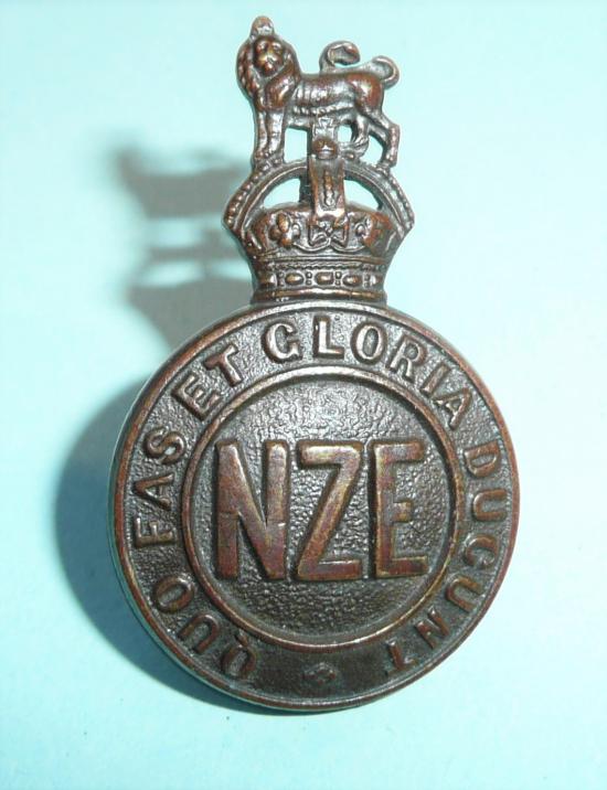 New Zealand Engineers (NZE) Officers OSD Bronze Cap Badge - Blades
