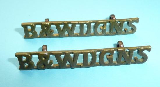 Berkshire & Westminster Dragoons (B&WDGNS) Yeomanry Small Matching Pair of Brass Shoulder Titles