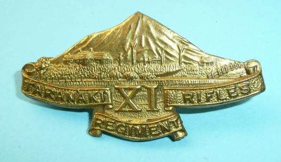 WW1 New Zealand 11th (Taranaki Rifles) Regiment Cap / Collar