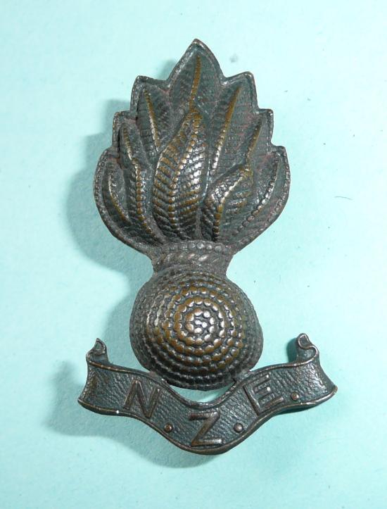 WW1 New Zealand Engineers (NZE) Bronze Grenade Collar Badge
