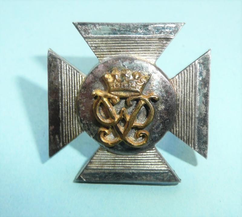 The Wiltshire Regiment Officers Silver and Gilt Small Field Service Cap Badge, post 1954