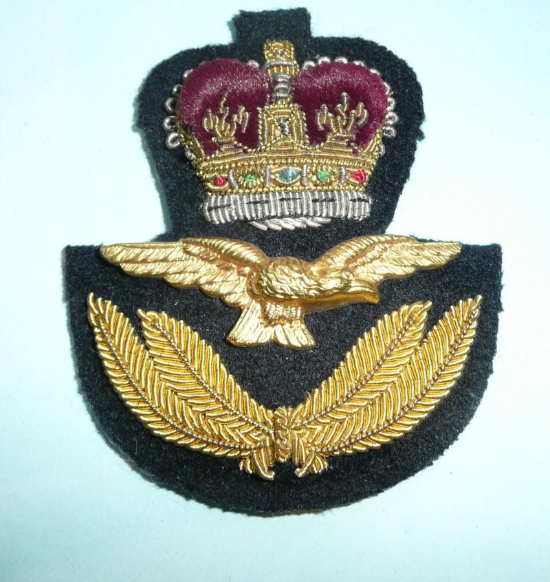 Royal Air Force (RAF) Queens Crown Bullion Peak Cap Badge