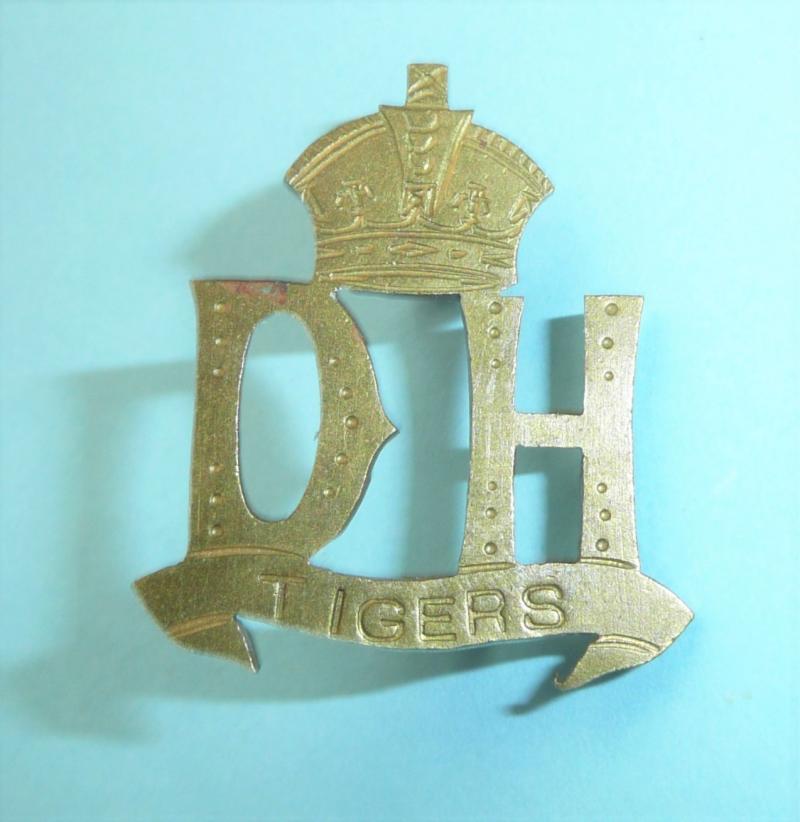 Anglo - Boer War Damants Horse (DH) Tigers Brass Slouch Hat Badge