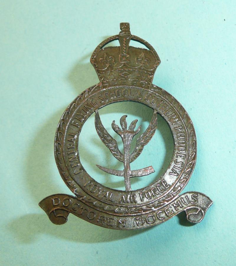 WW2 RAF Southern Rhodesia Flying School Voided Cap Badge