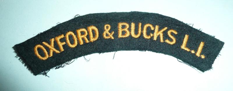 Oxford & Bucks LI Embroidered Yellow on Rifle Green Felt Cloth Shoulder Title