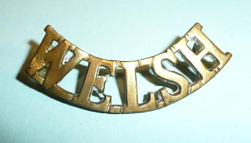 WW1 Welsh Regiment Brass Shoulder Title
