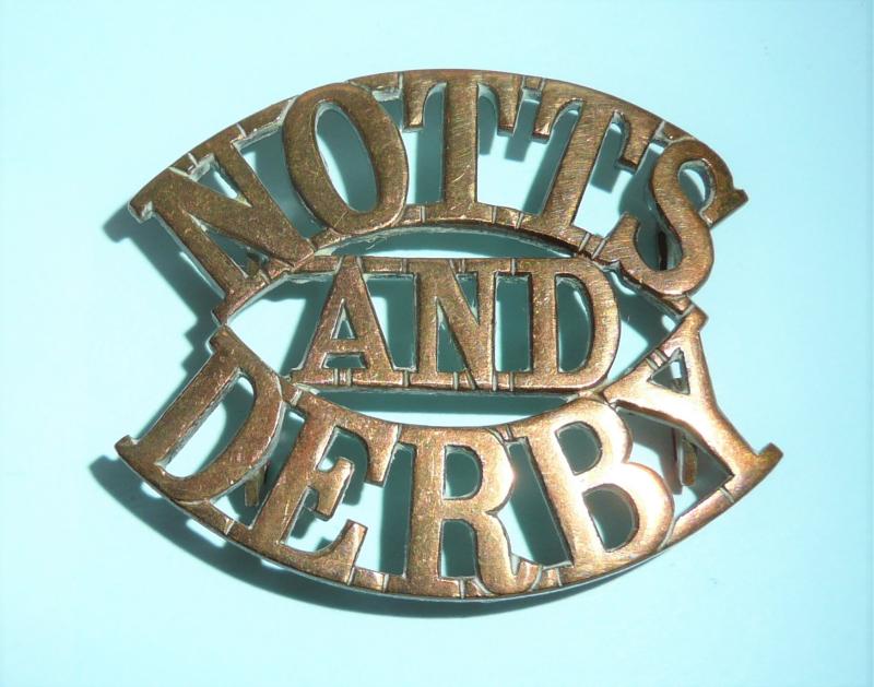WW1 The Sherwood Foresters (Nottinghamshire & Derbyshire Regiment) One Piece Brass Shoulder Title