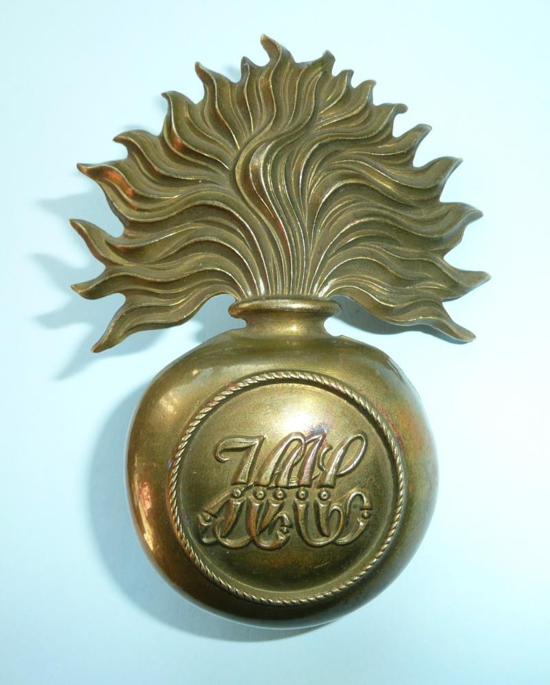 Honourable Artillery Company ( HAC ) Flaming Brass Grenade Busby Badge