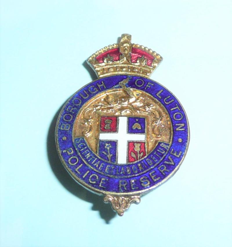 WW2 Borough of Luton Police Reserve Gilt and Enamel Lapel Badge