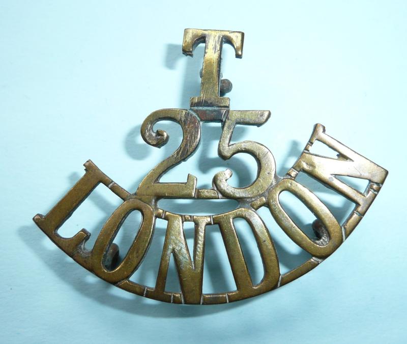 T/25/London (Cyclist) One Piece Brass Shoulder Title