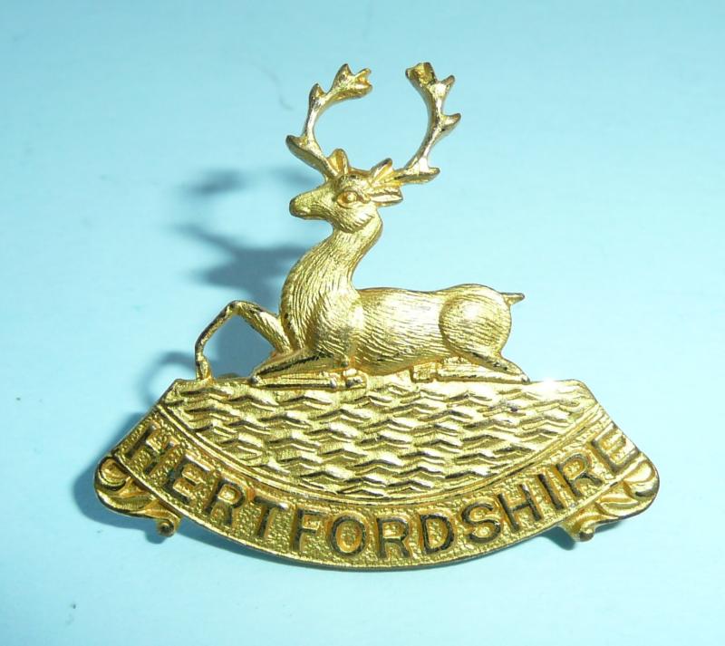 Hertfordshire Regiment Frosted Gilt Officer's Collar Badge , Hart facing Left