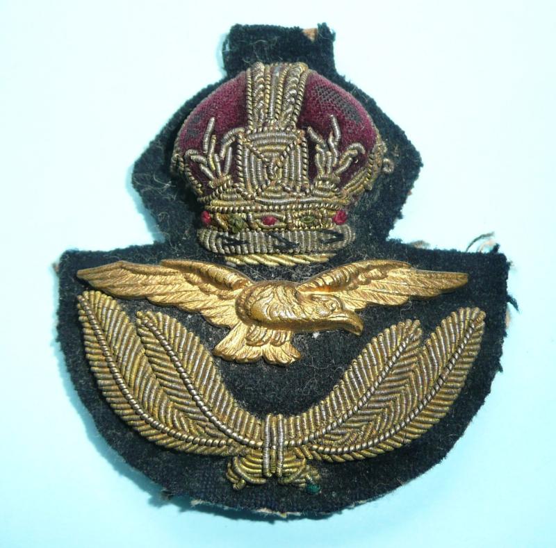 WW2 Royal Air Force ( RAF ) Officer 's Kings Crown Bullion Peak Cap Badge