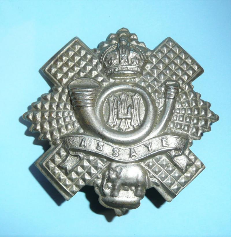 Highland Light Infantry (HLI) Other Ranks White Metal Glengarry Cap Badge - Long Scroll Pattern