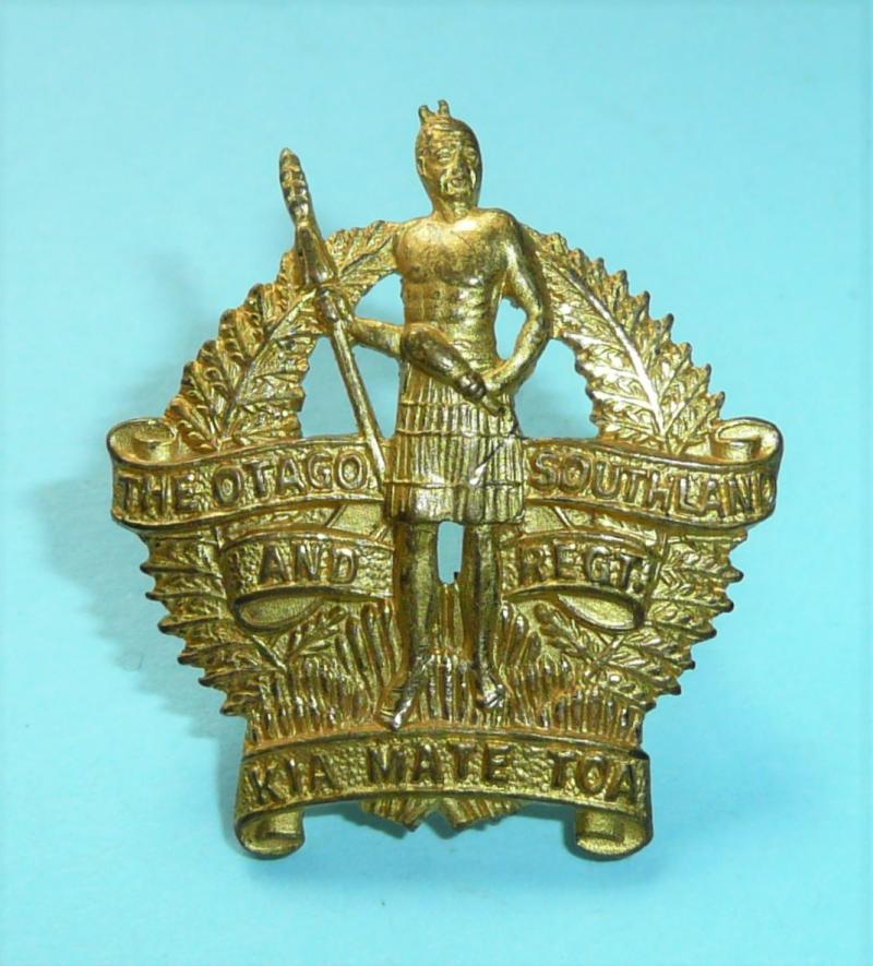New Zealand - The Otago and Southland Regiment Officer's Gilt Cap Badge - Gaunt London