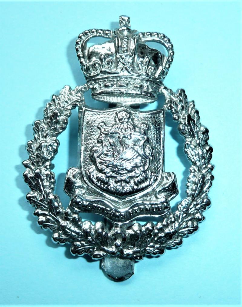 HM Prisons Service Bermuda Chromed Cap Badge, QEII Crown