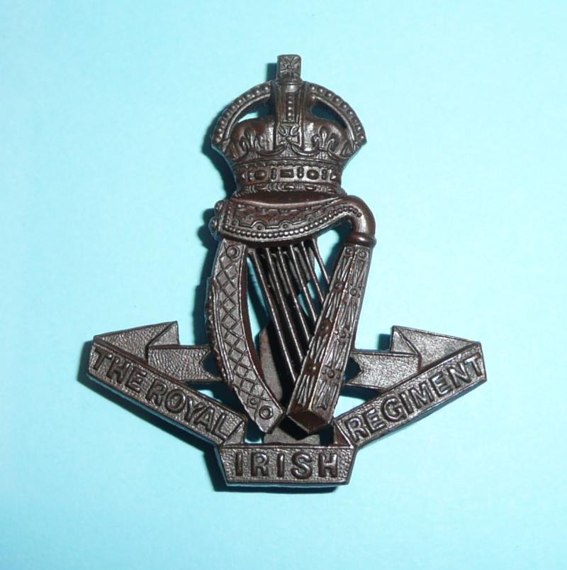 The Royal Irish Regiment Officer's OSD Bronze Cap Badge - Blades - Jennens