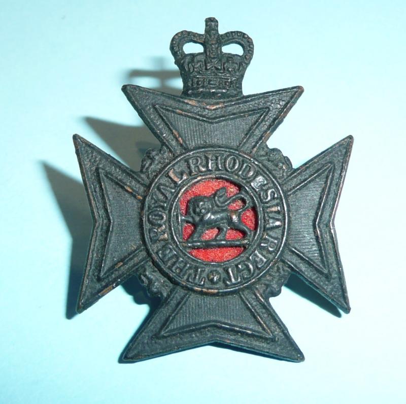 Africa - The Royal Rhodesia Regiment Blackened Brass Cap Badge - QEII Crown Metal Cap