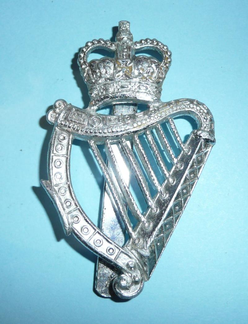 London Irish Pipers Satybrite Anodised Aluminium AA Caubeen Cap Badge