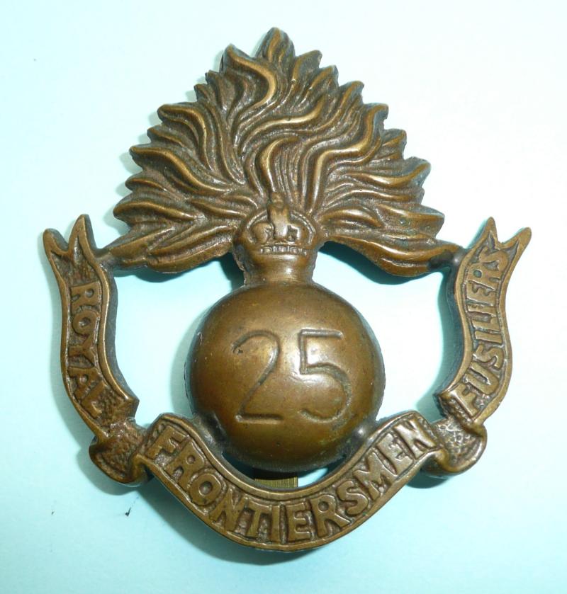 WW1 25th Battalion (Frontiersmen) Royal Fusiliers (City of London Regiment) Cast Bronze Cap Badge