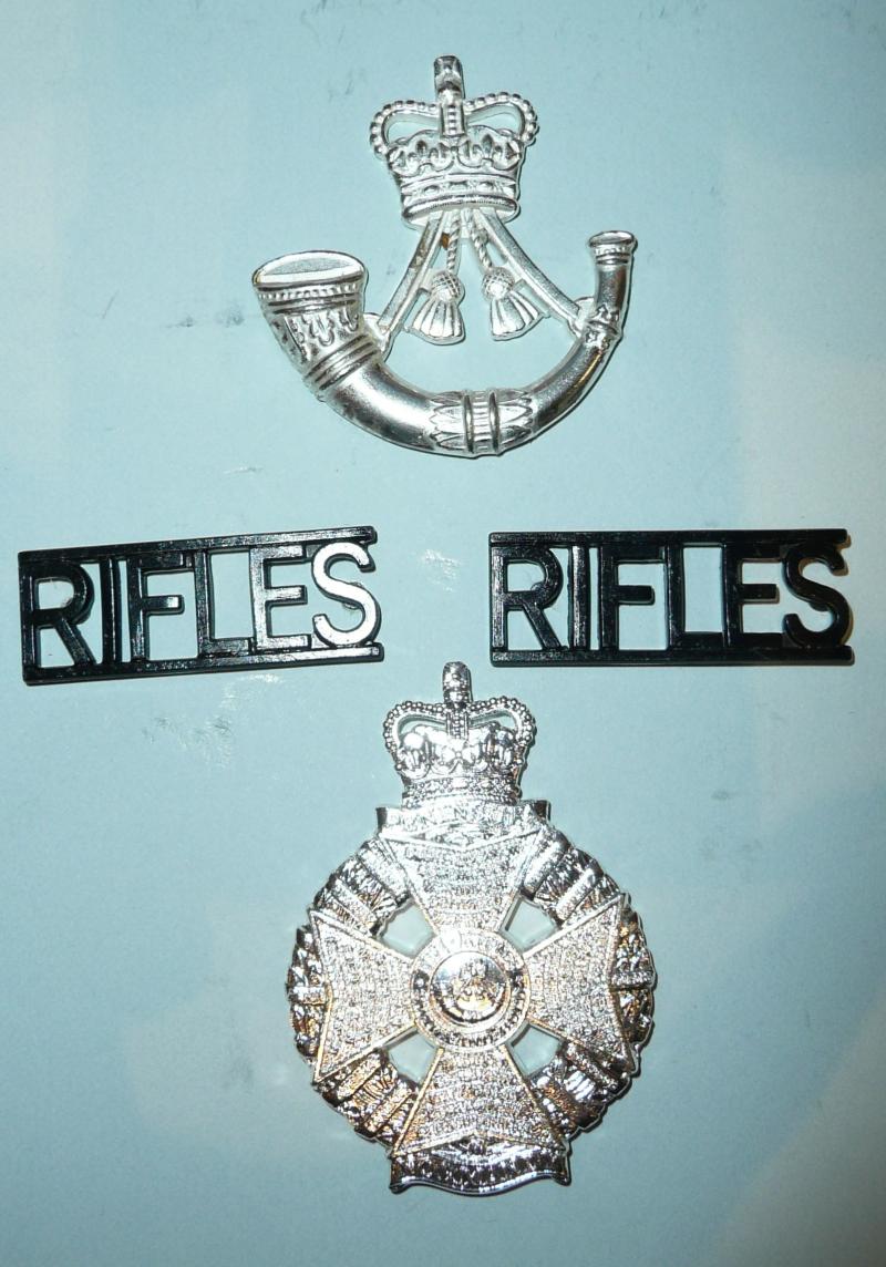 The Rifles Badge Insignia Set