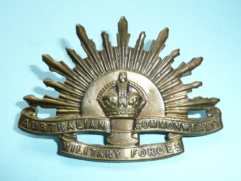 WW1 / WW2 Australian Commonwealth Military Forces Generic Rising Sun Cap Badge