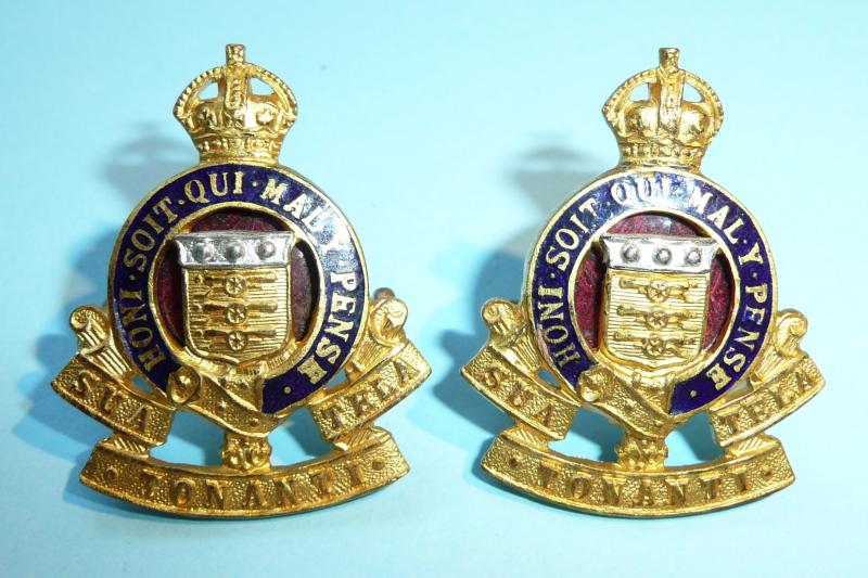 Royal Army Ordnance Corps (ROAC) Officer's Matched Tonanti Gilt and Enamel Collar Badges - Gaunt